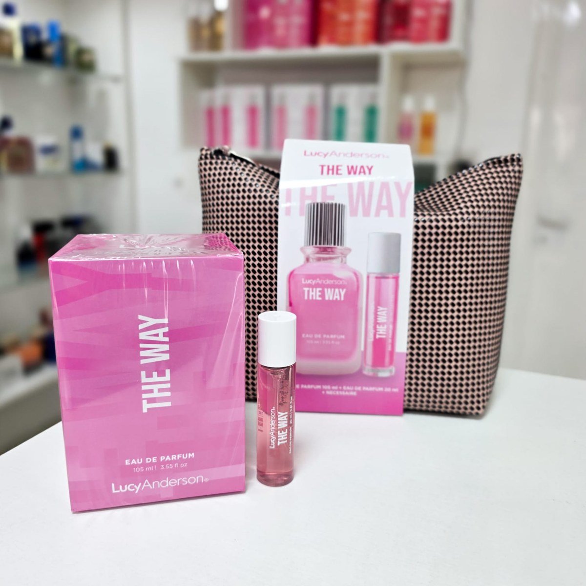 Set Lucy Anderson The Way con Neceser. Sets de regalo. Antonia - Perfumería & Maquillaje